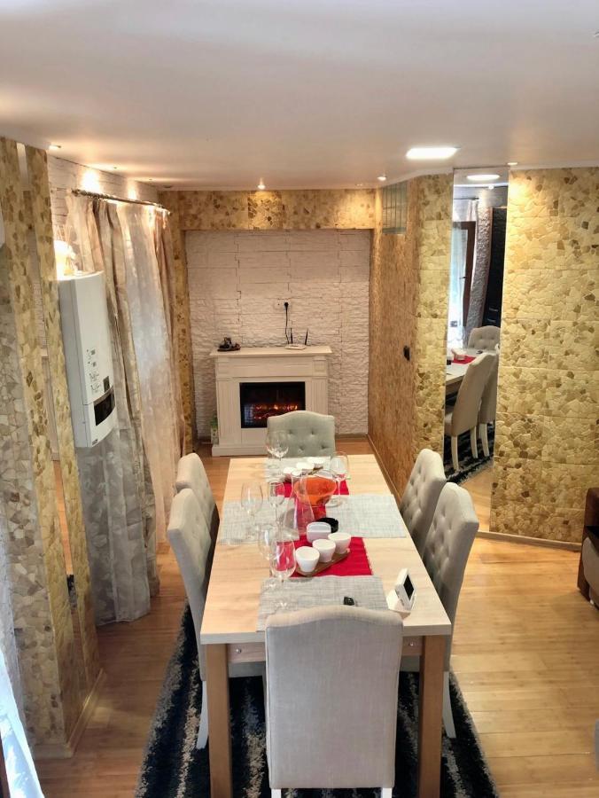 Bella Casa Apartments Fagaras Ngoại thất bức ảnh
